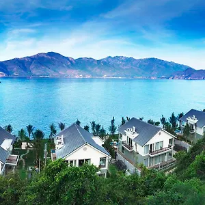 5* Курортный комплекс Hon Tam